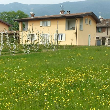 Cascina Legnago Trilocale A 6 Chilometri Da Salo' Apartment Villanuova sul clisi Exterior photo