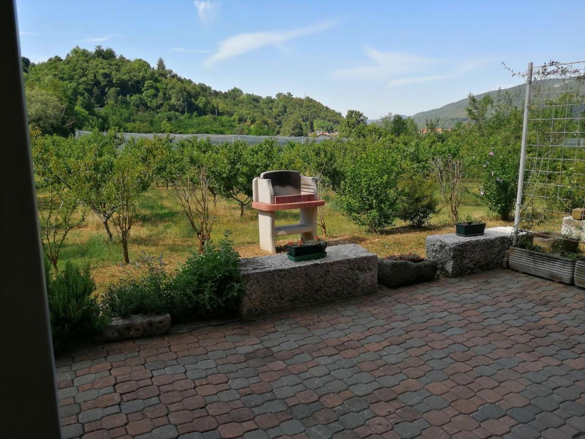 Cascina Legnago Trilocale A 6 Chilometri Da Salo' Apartment Villanuova sul clisi Exterior photo