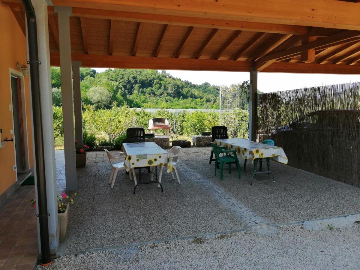 Cascina Legnago Trilocale A 6 Chilometri Da Salo' Apartment Villanuova sul clisi Exterior photo
