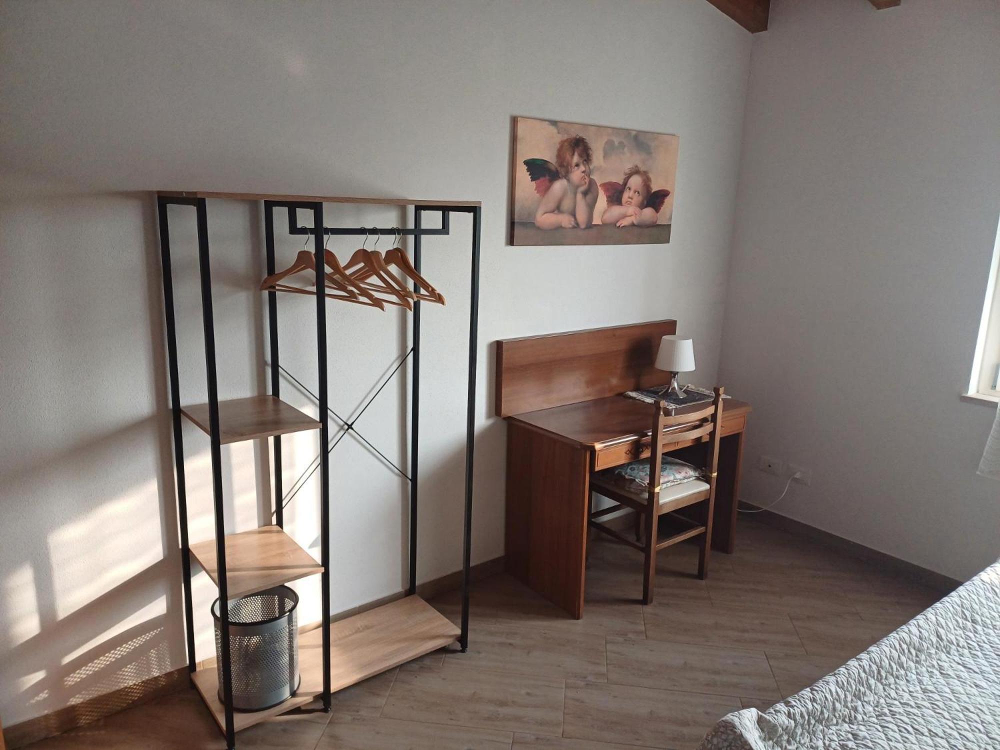 Cascina Legnago Trilocale A 6 Chilometri Da Salo' Apartment Villanuova sul clisi Exterior photo