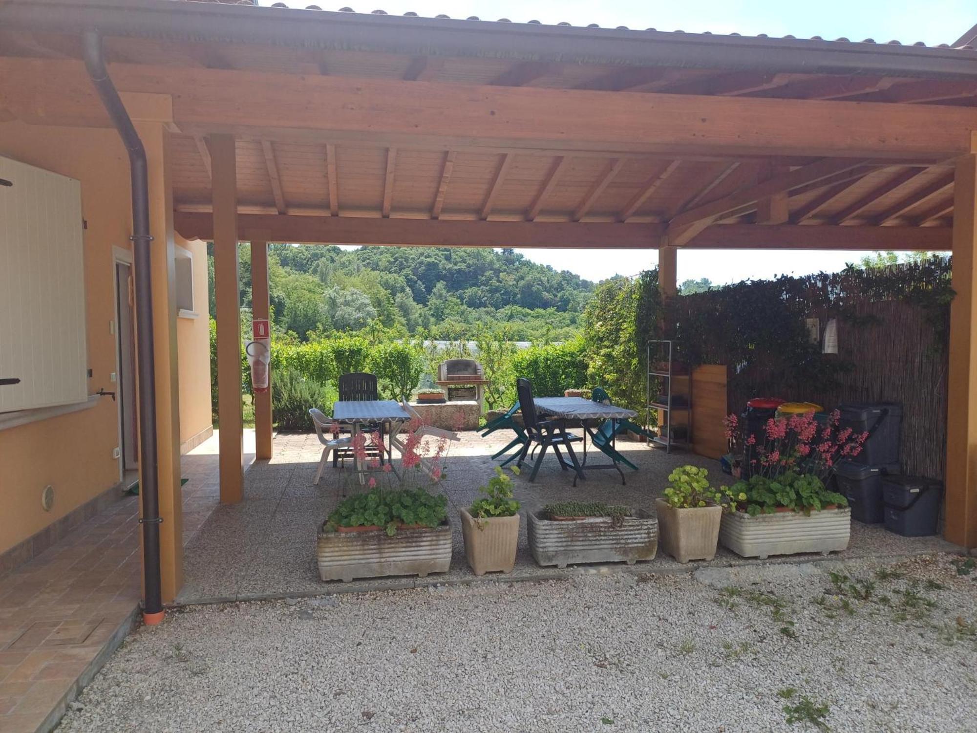 Cascina Legnago Trilocale A 6 Chilometri Da Salo' Apartment Villanuova sul clisi Exterior photo